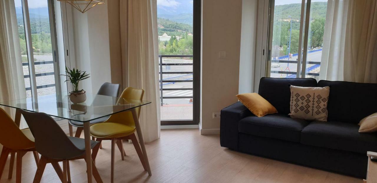 Apartamento Vive Aínsa Екстериор снимка